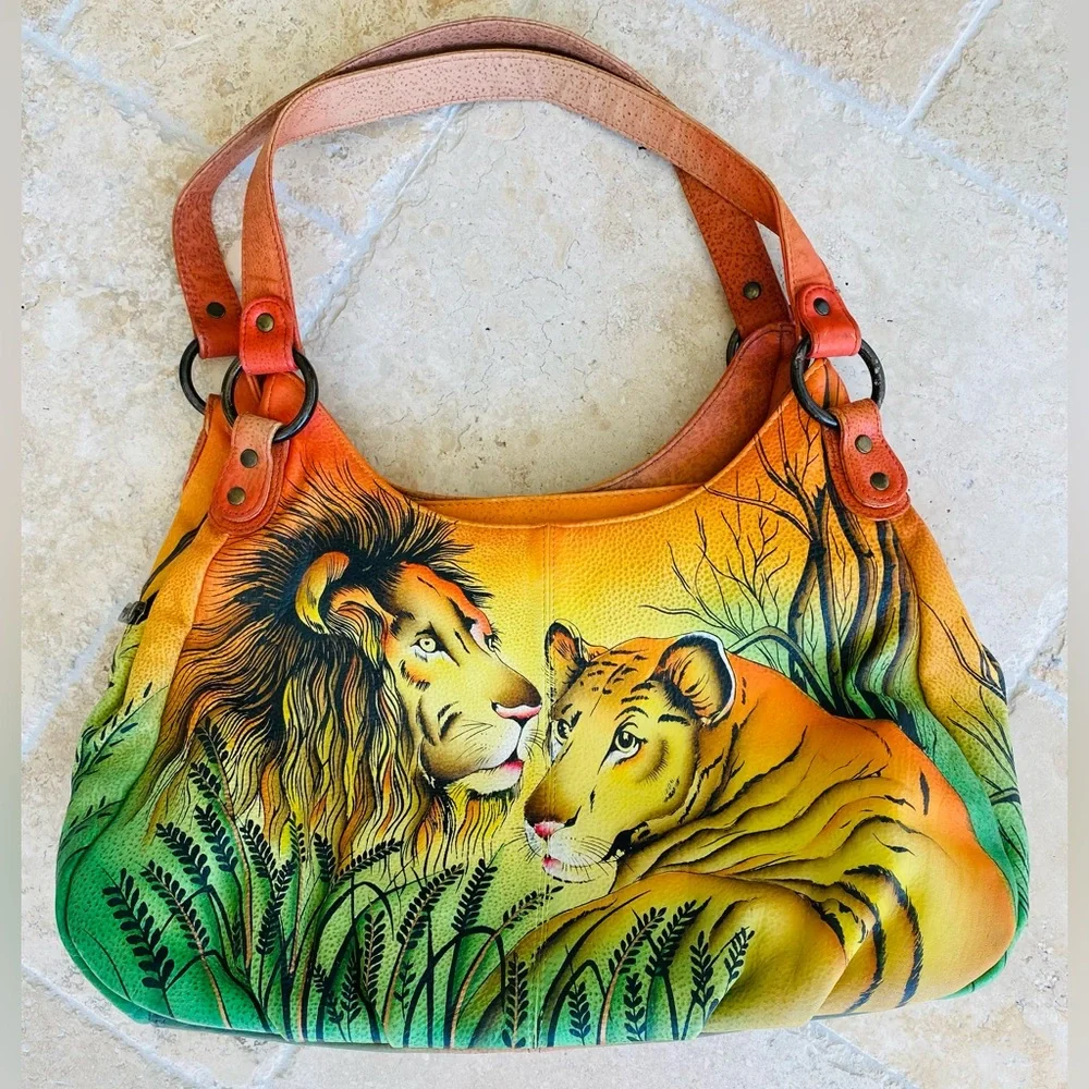 Rare Anuschka Lion In Love Hand Painted Leather Shoulder Bag With Extra Bags - Picture 2 of 7